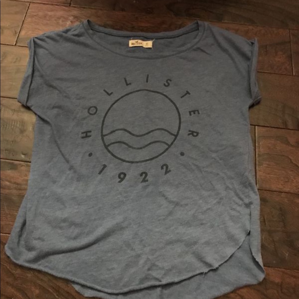 Hollister shirt
